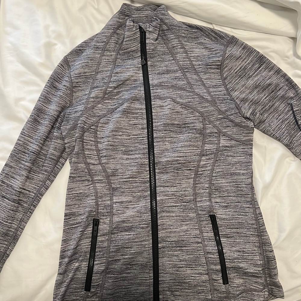 Lulu Lemon define jacket